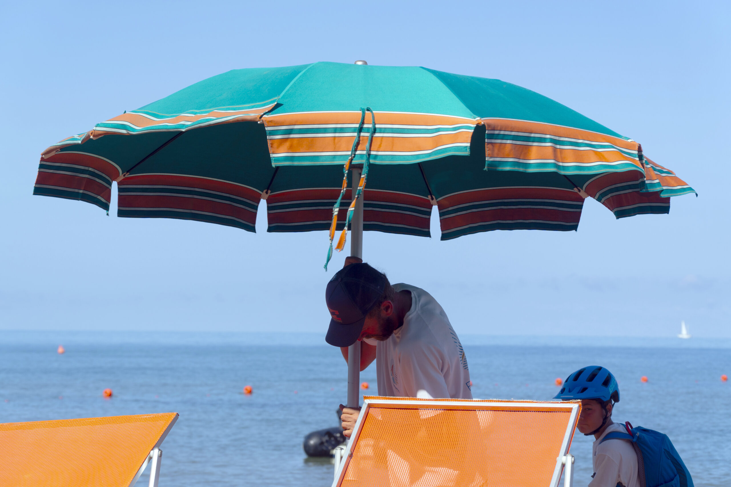 spiaggia-golfo-baratti-noleggio-lettini-ombrelloni-affitto